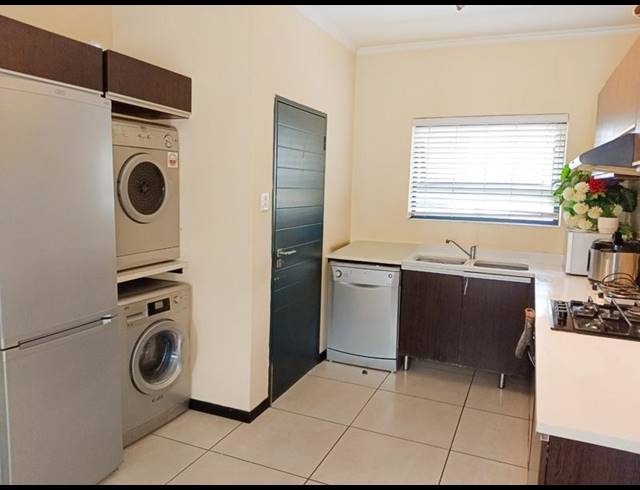 2 BEDROOM APARTMENT FOR SALE IN THE WILLIAM ESTATE